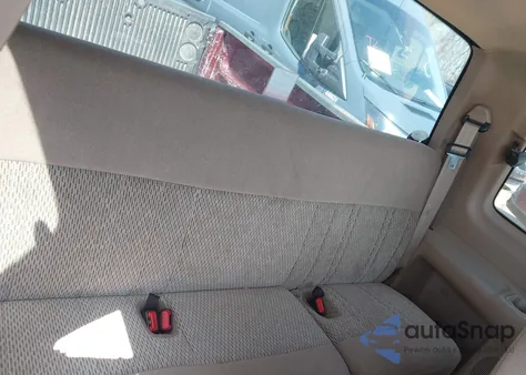 1998 Ford F-150 Lariat/Xl/Xlt from USA, damaged, VIN 1FTRX17L3WKA67648